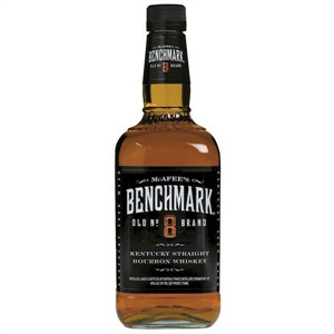 Benchmark 8 40% 70cl.